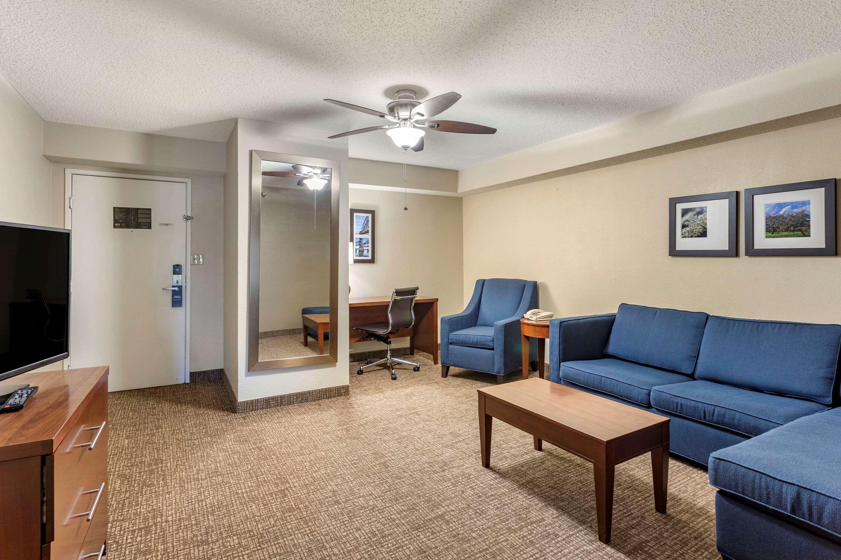 Comfort Inn & Suites Airport Літл-Рок Екстер'єр фото
